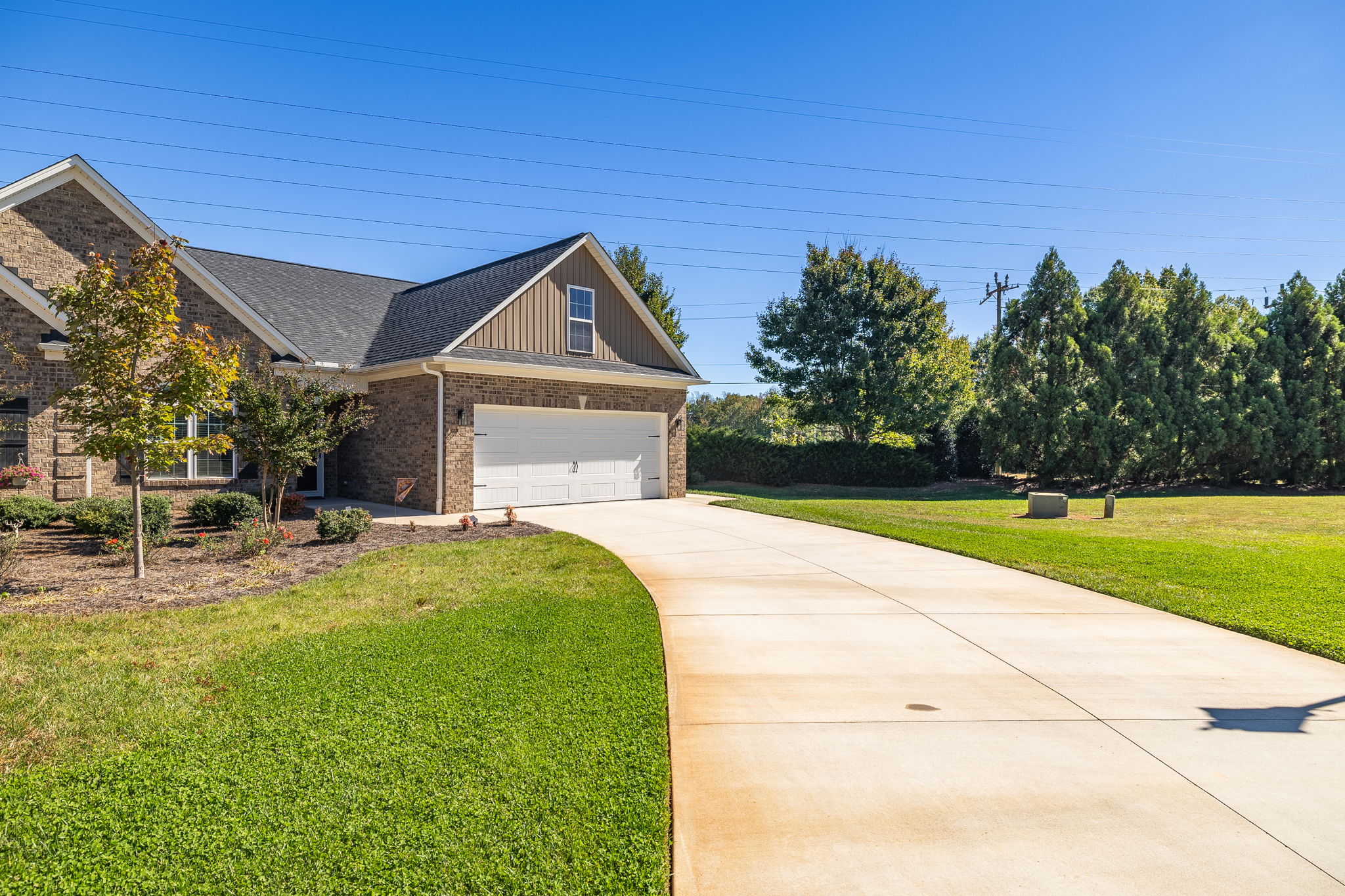 516 Birchwood Dr-2