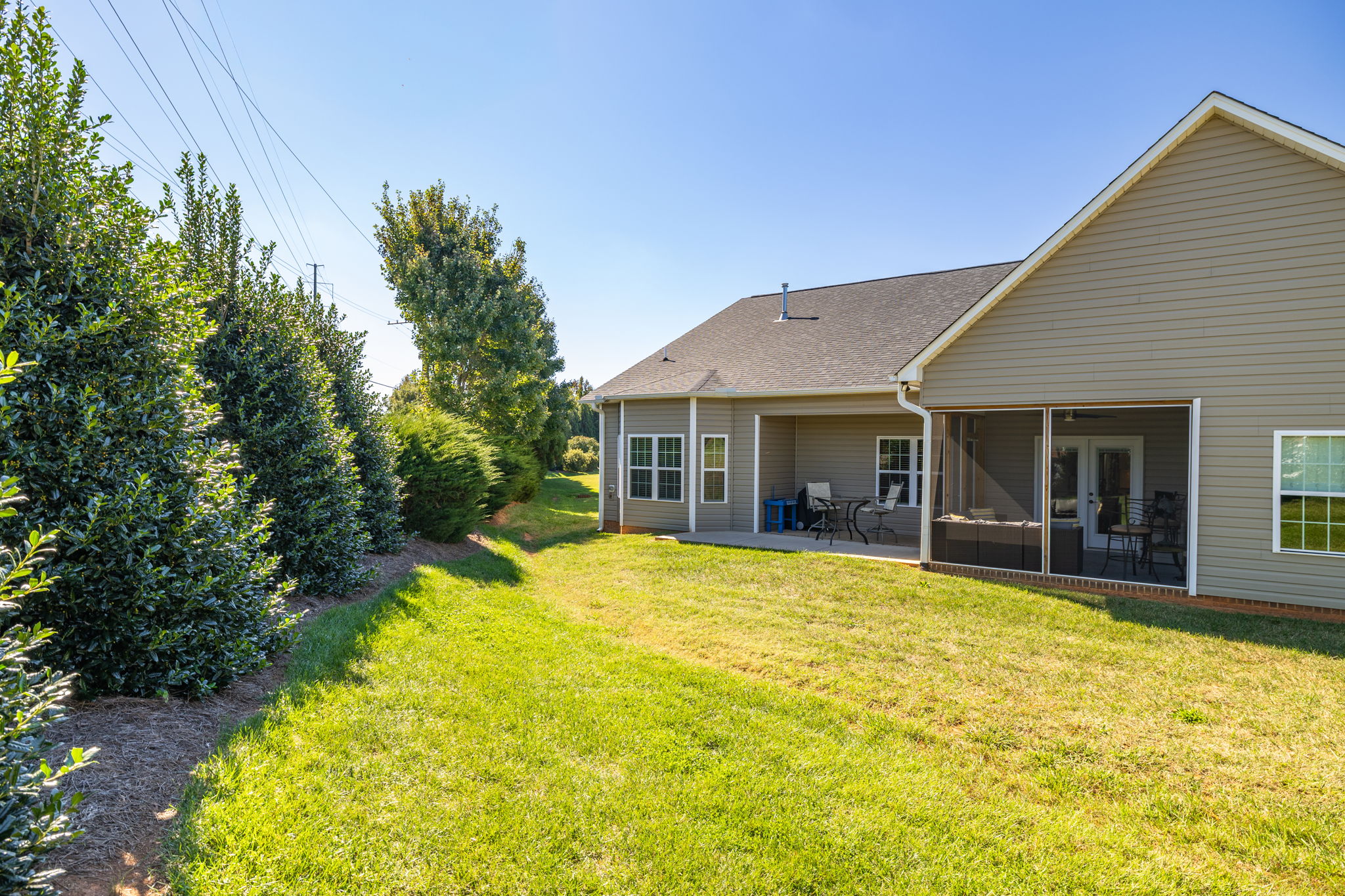 516 Birchwood Dr-29