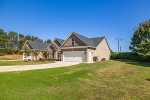 516 Birchwood Dr-3