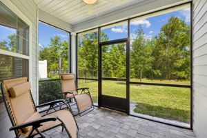 Screened-in Porch