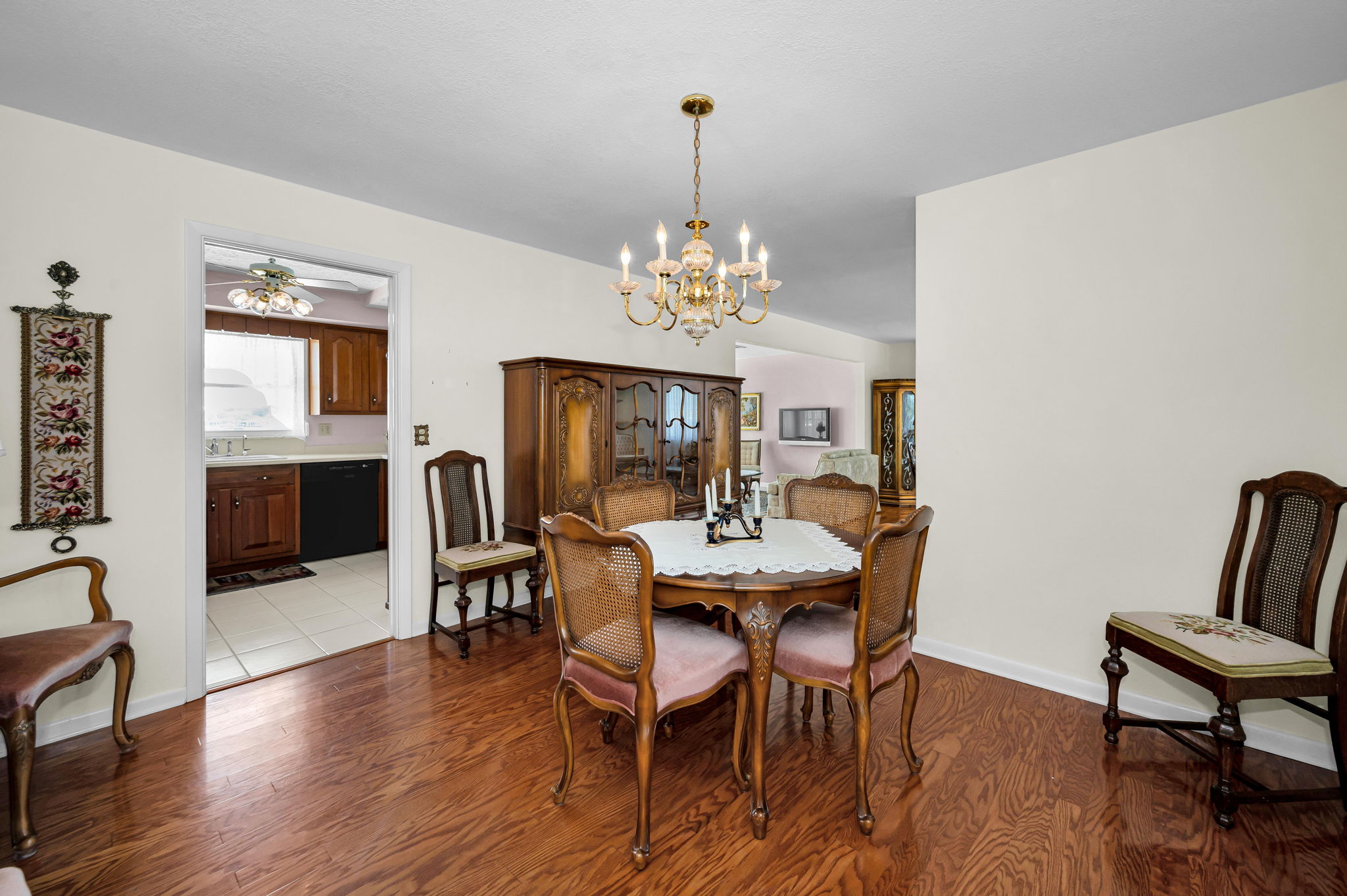 Dining Room4