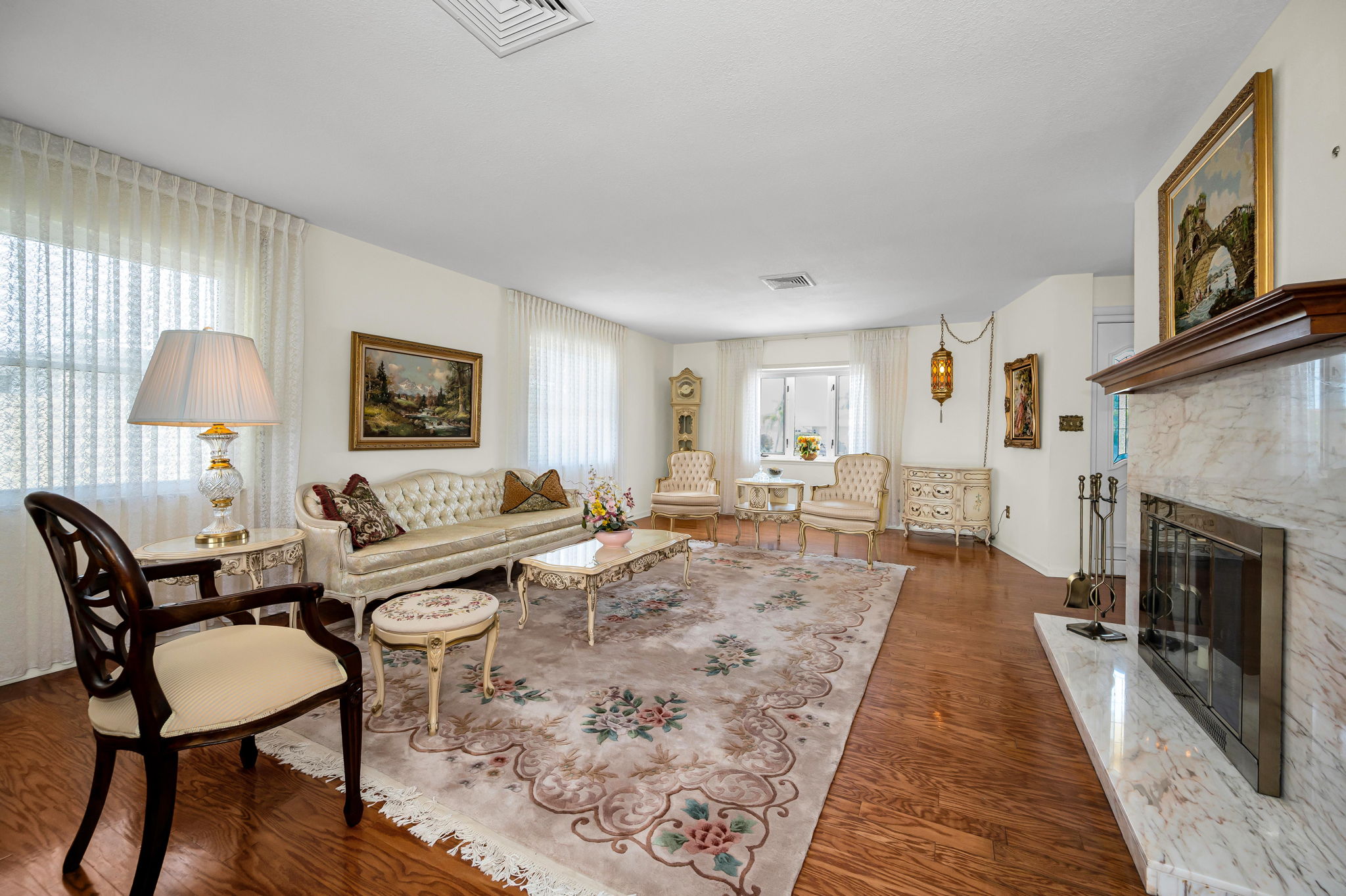 Living Room2
