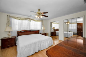 Primary Bedroom1b