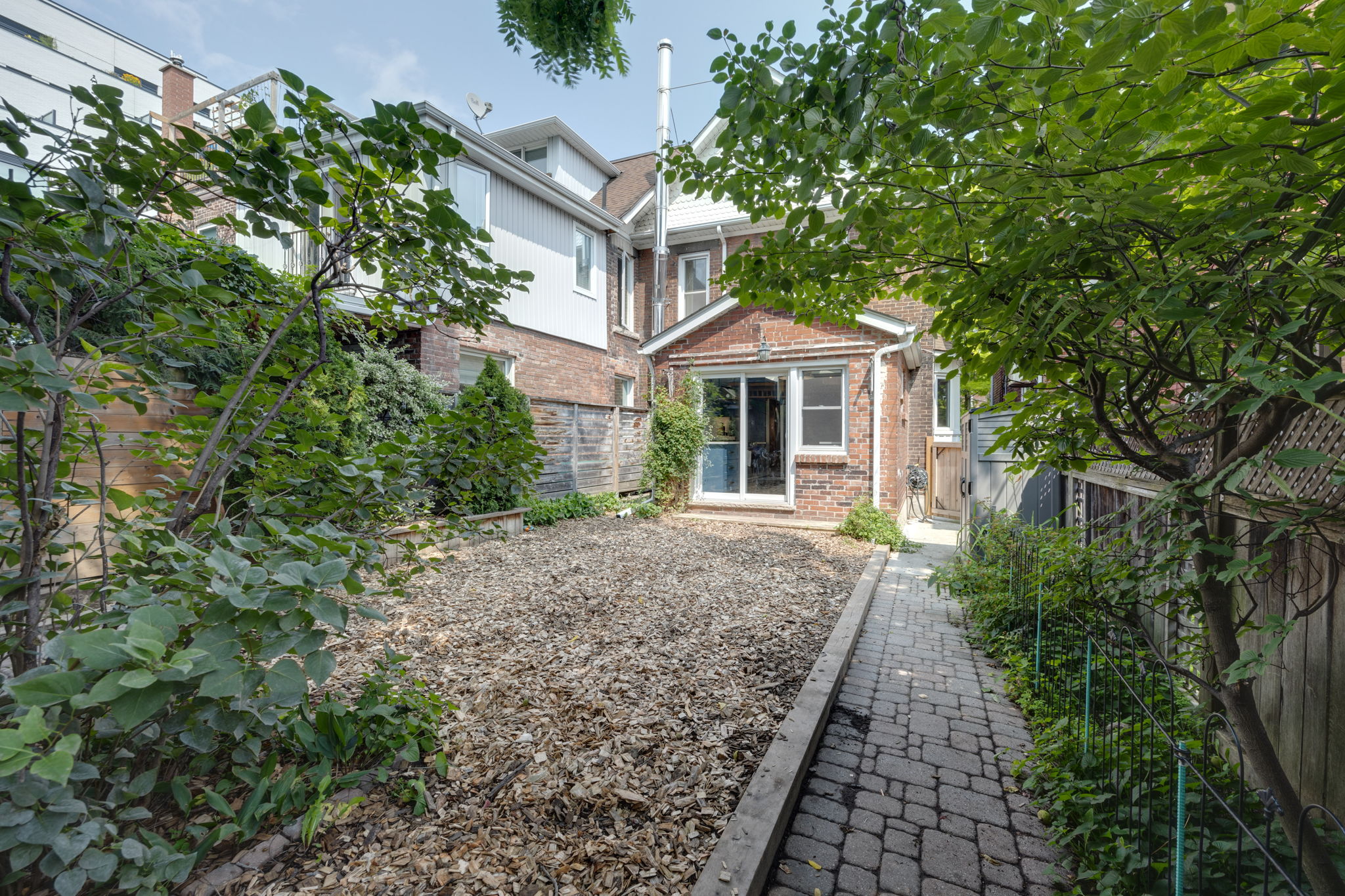 Toronto property showcase — delivered property photograph 43