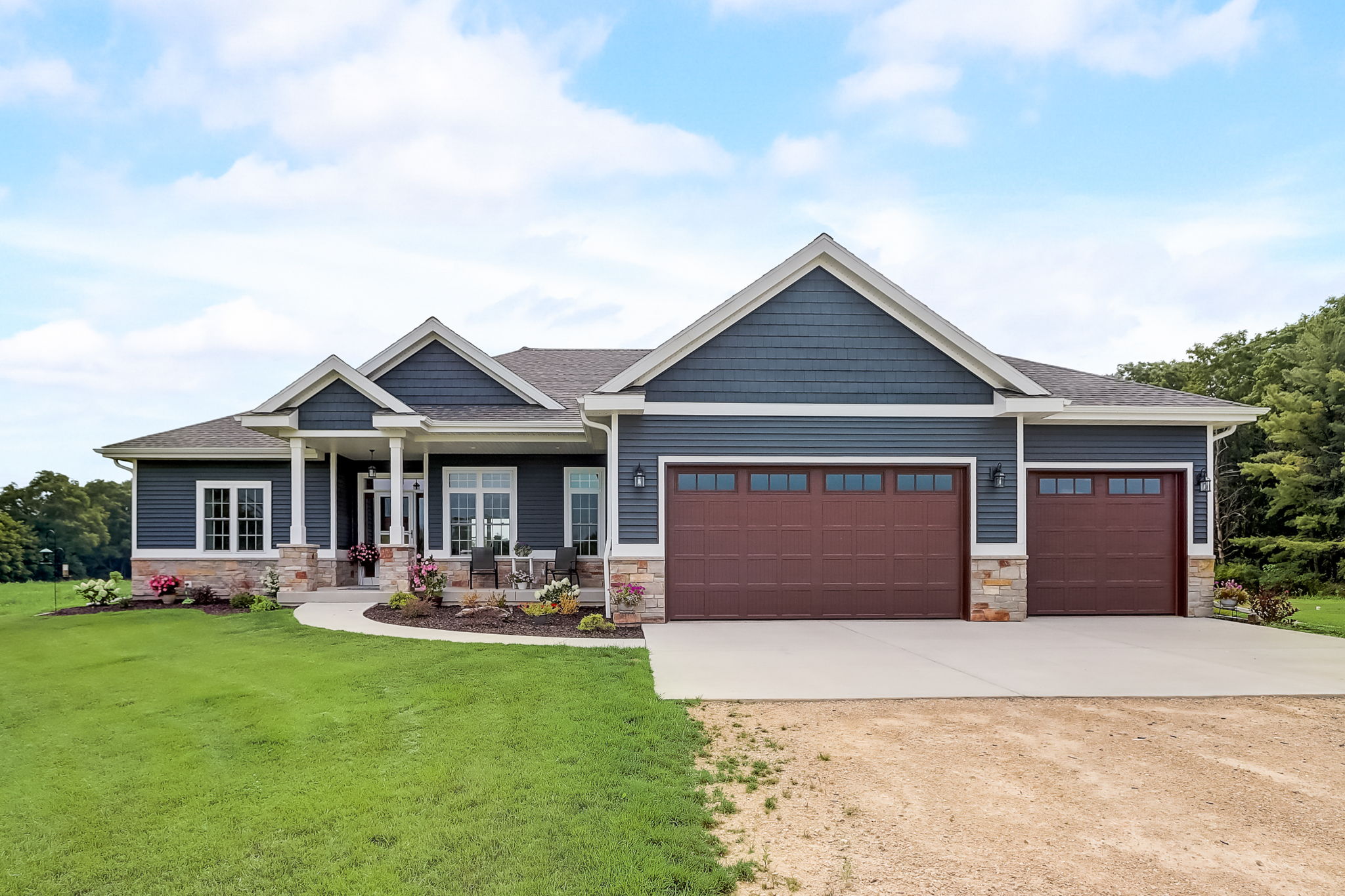 516 Lake Kegonsa Rd, Oregon, WI 53575 ShowingTime+ Listing Media Services