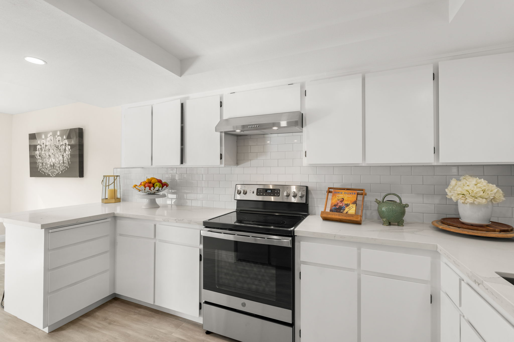 Sleek Modern Kitchen w/Stainless Appliances