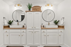 PENTHOUSE PRIMARYT BATHROOM