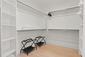 LOWER UNIT BUNK BED ROOM CLOSET