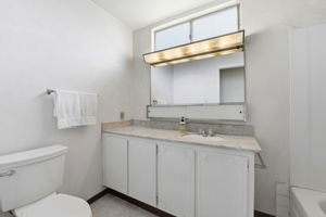 033_F8_516 Tuscarora Dr