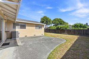 036_F8_516 Tuscarora Dr