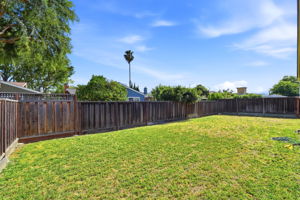 039_F8_516 Tuscarora Dr