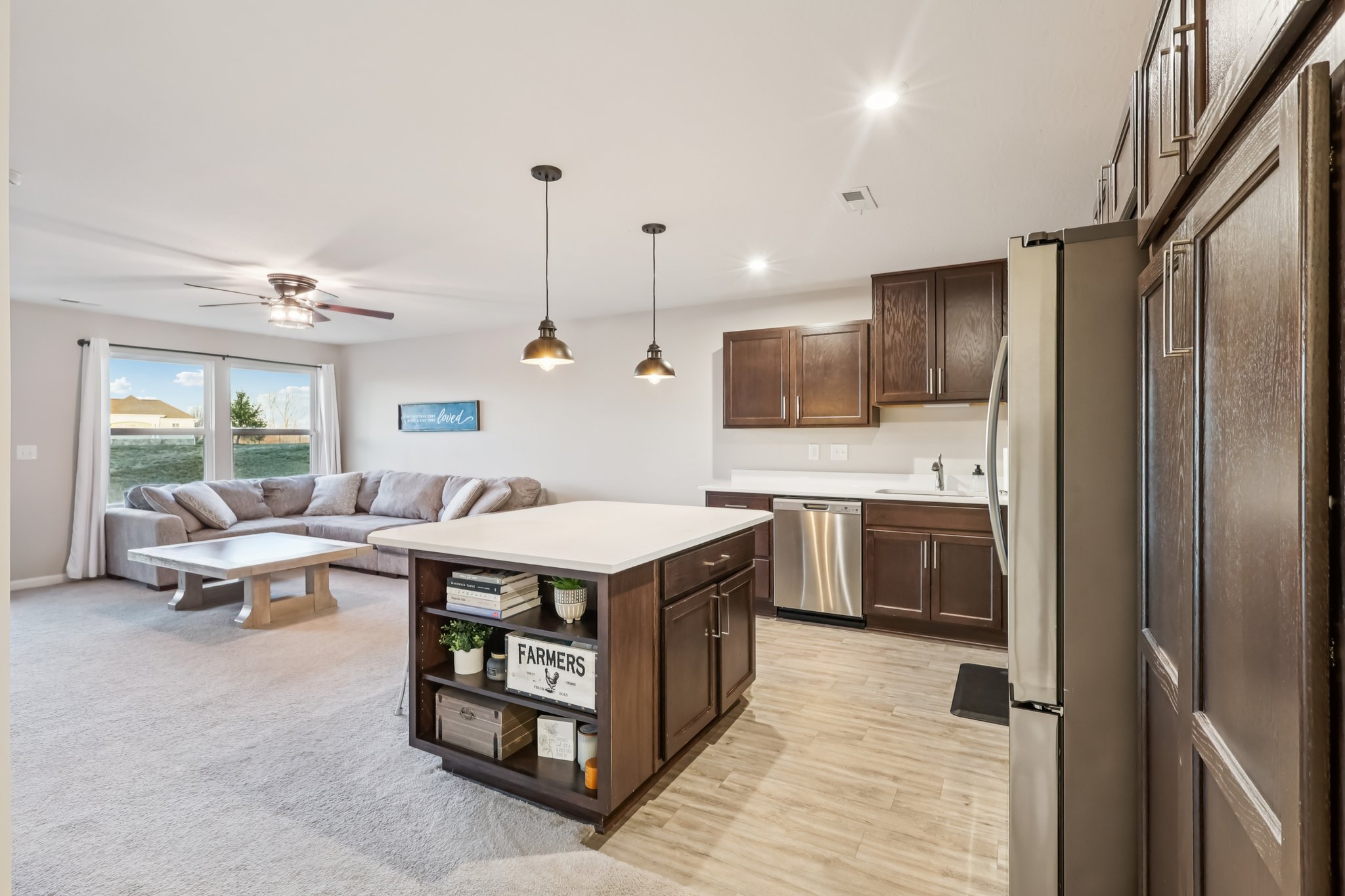 Hazeltine Ln-S1301-010.jpg