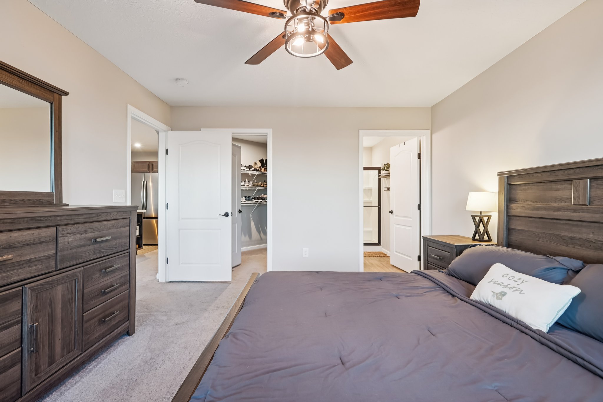 Hazeltine Ln-S1301-024.jpg