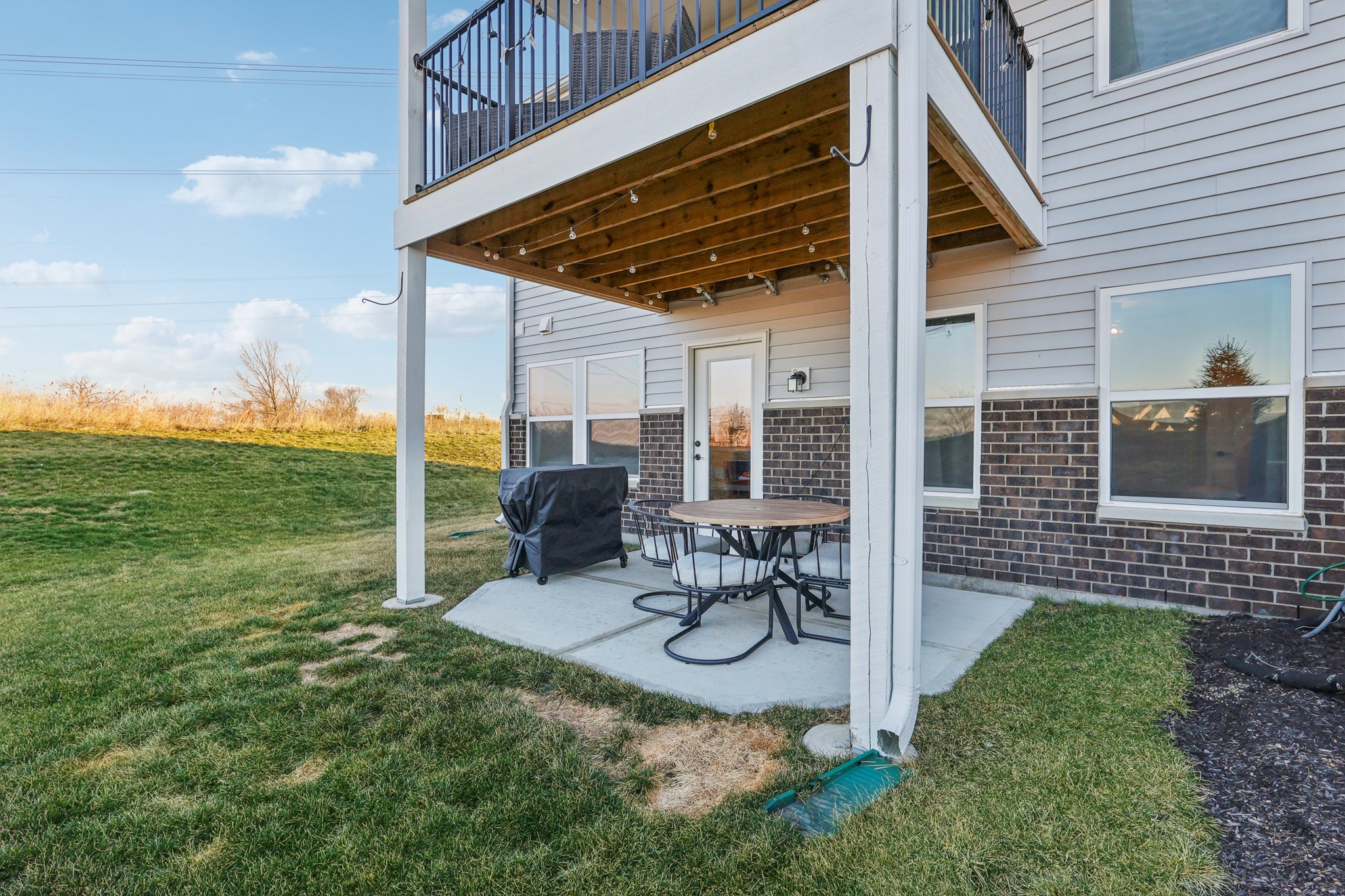 Hazeltine Ln-S1301-031.jpg