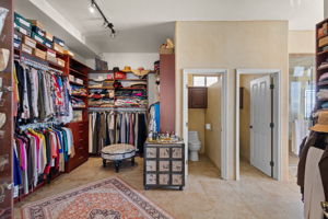  Photo 65