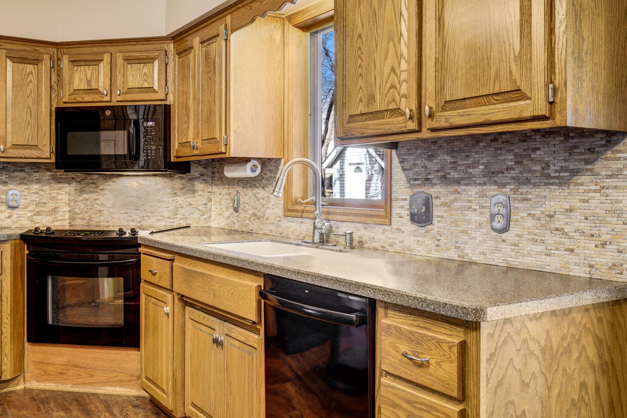 5168 W 145th St, Savage, MN 55378, US Photo 17