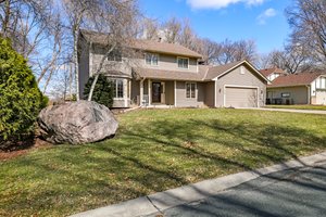 5168 W 145th St, Savage, MN 55378, US Photo 2