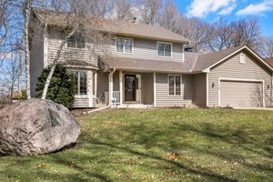 5168 W 145th St, Savage, MN 55378, US Photo 4