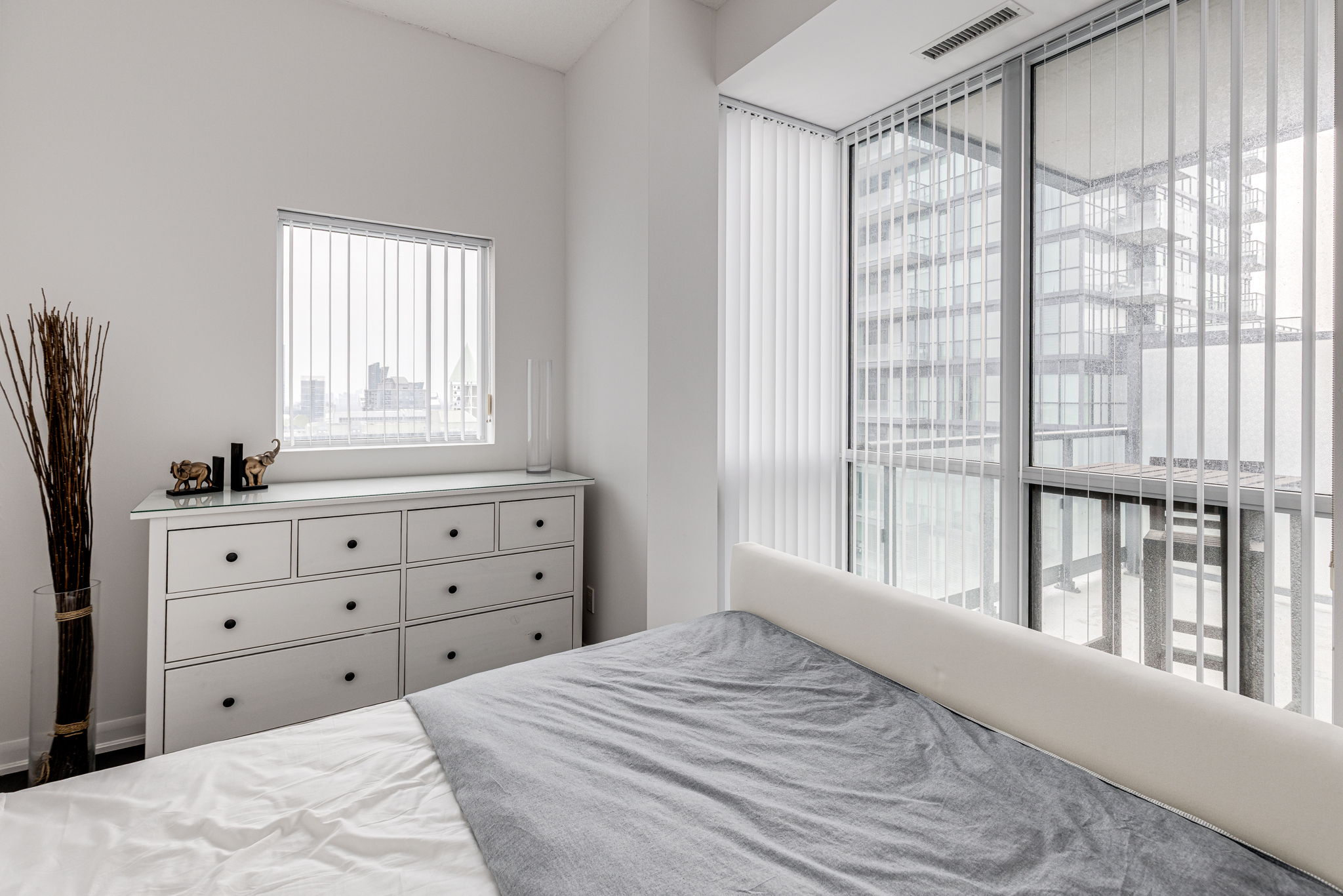 Toronto property showcase — delivered property photograph 21
