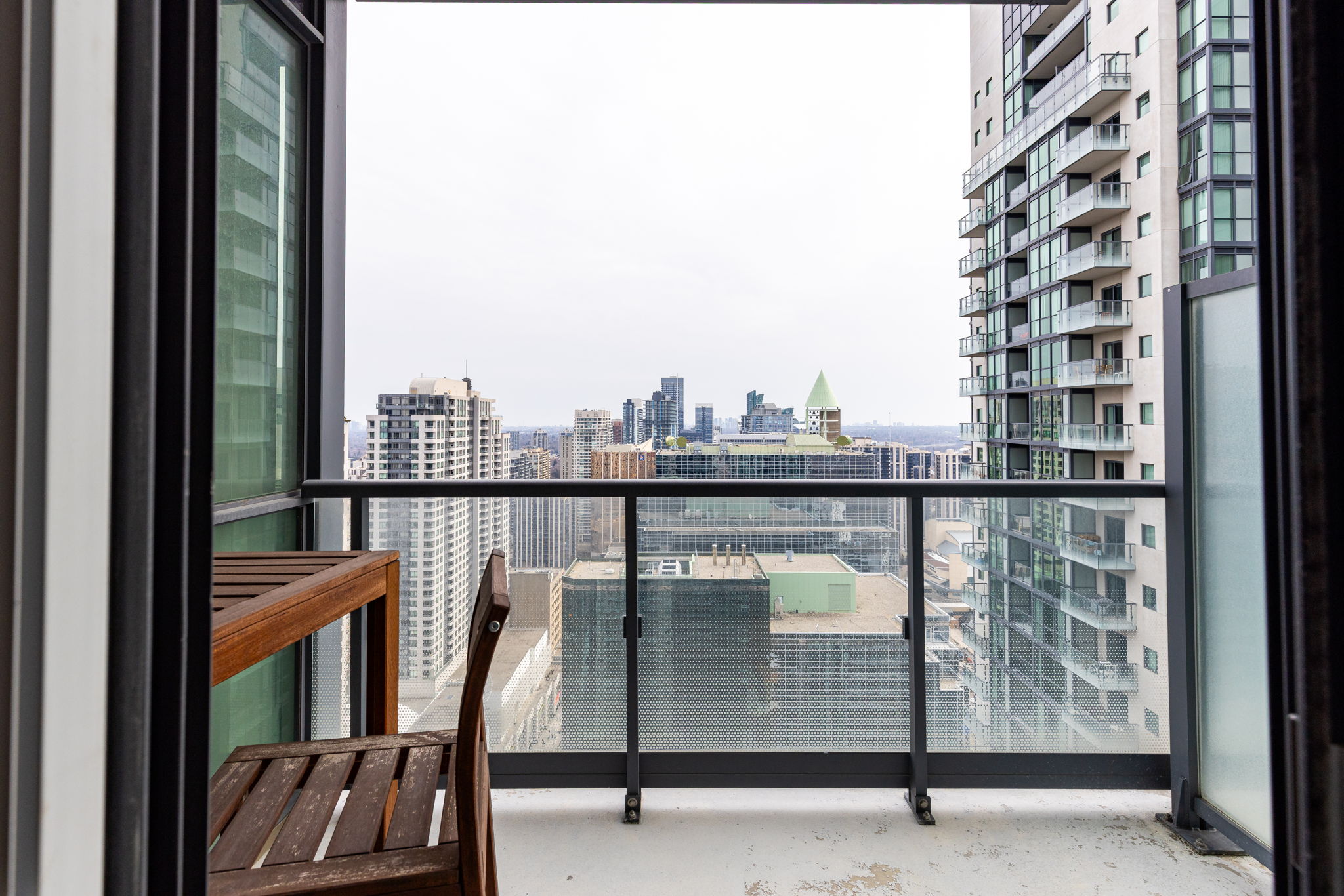 Toronto property showcase — delivered property photograph 24