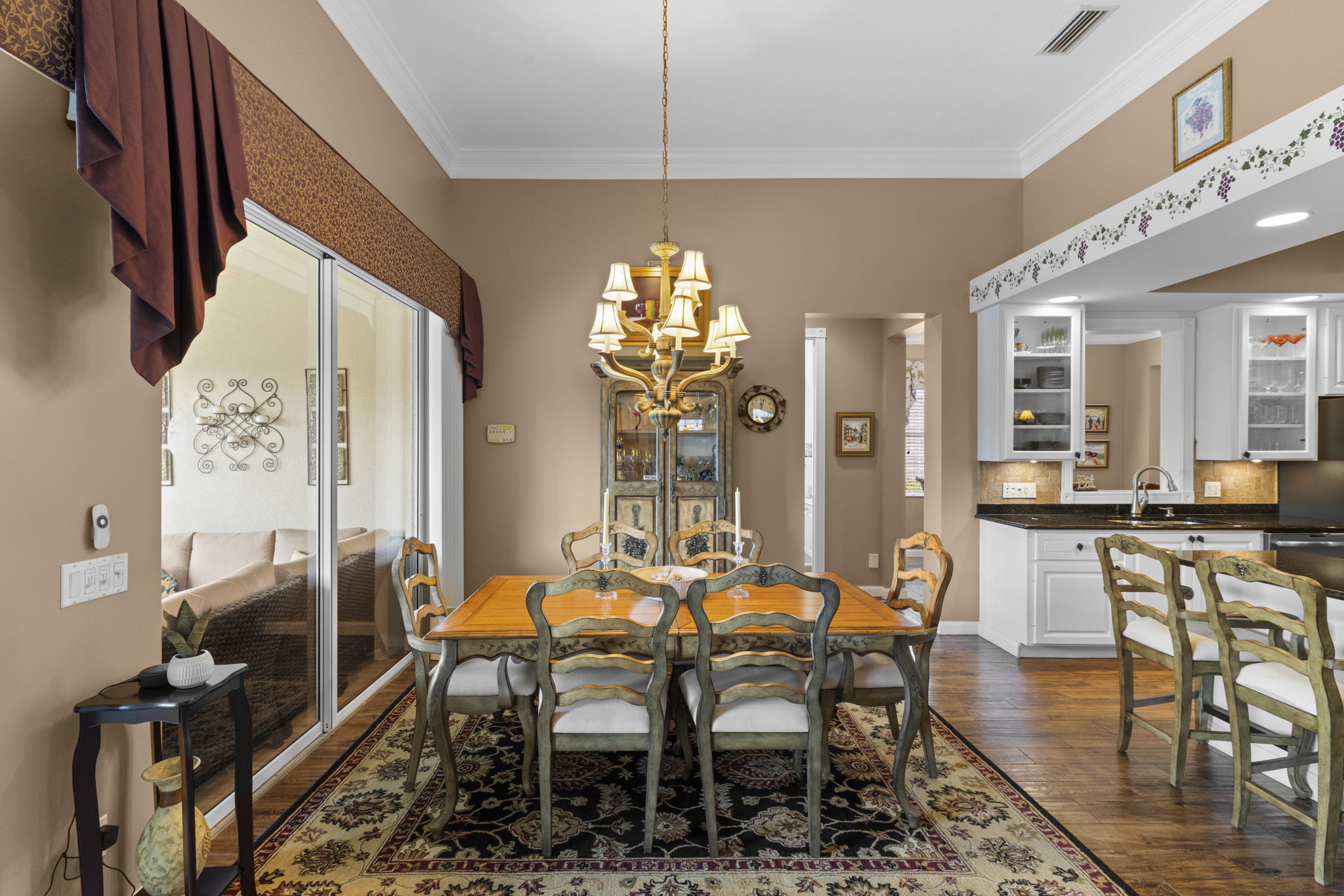 Dining Room/Kitchen