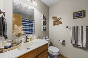  Photo 48