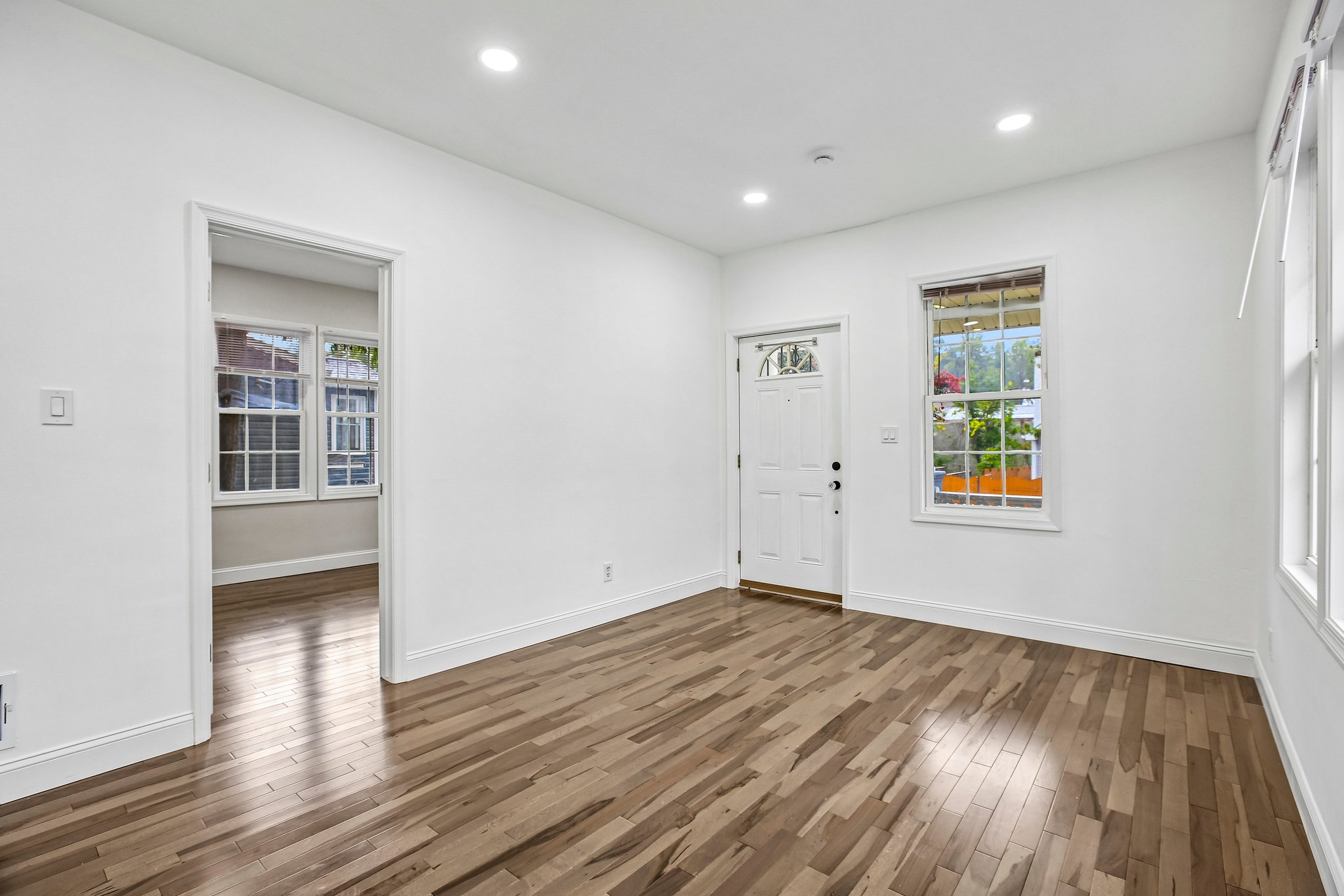 68th St-S0608-006.jpg
