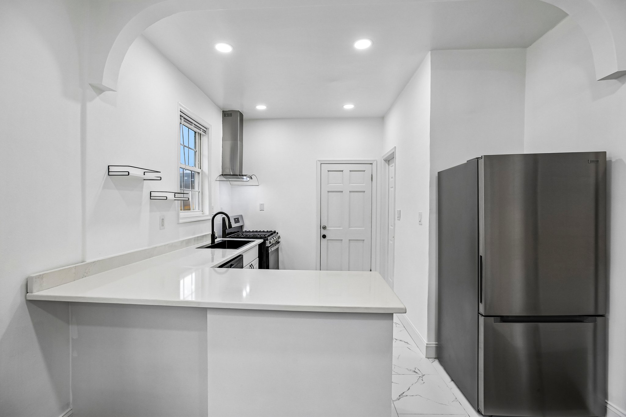 68th St-S0608-009.jpg