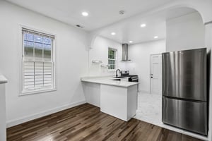 68th St-S0608-008.jpg