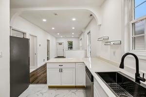 68th St-S0608-012.jpg