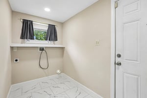 68th St-S0608-018.jpg