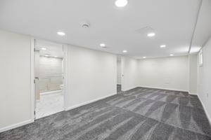 68th St-S0608-022.jpg