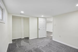 68th St-S0608-025.jpg