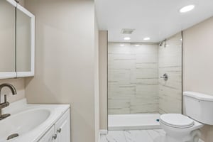 68th St-S0608-027.jpg