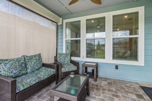 Screened-in Porch