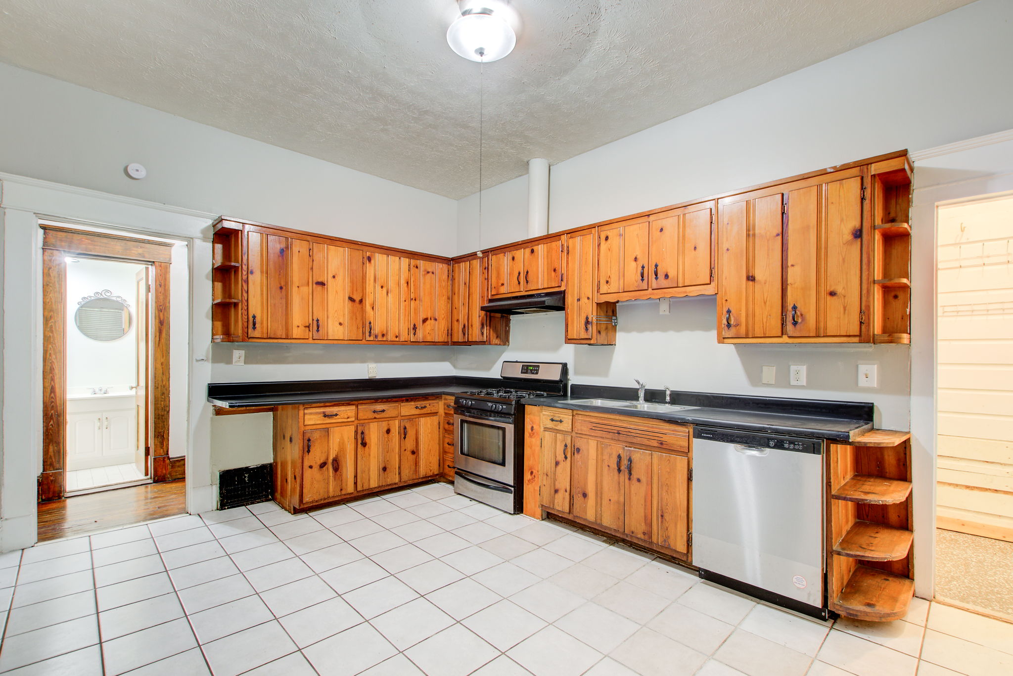 13 Kitchen C