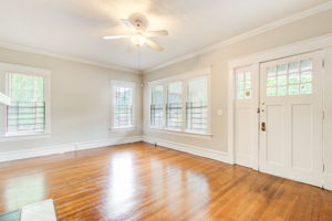 5 Living Room A w Entry
