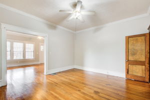9 Dining w Living Room