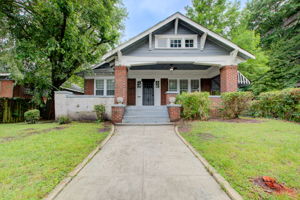 29 Exterior Front C