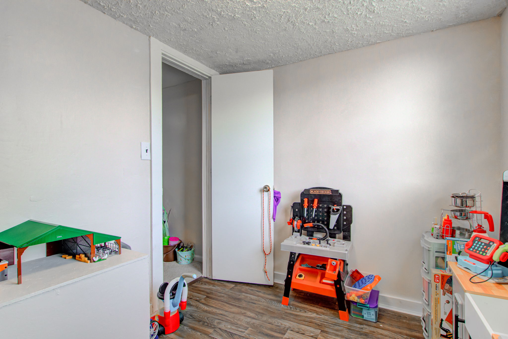  Photo 43