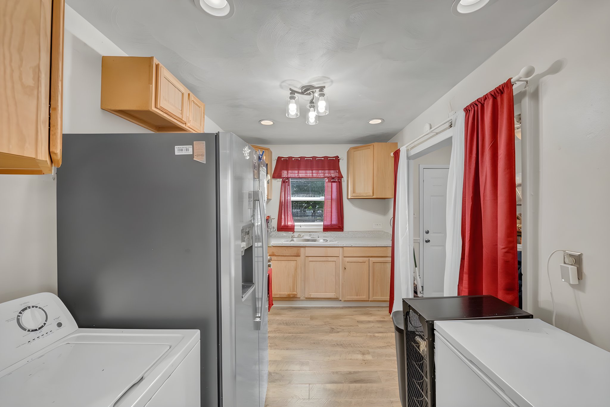 DSC_7105 furniture removed.jpeg