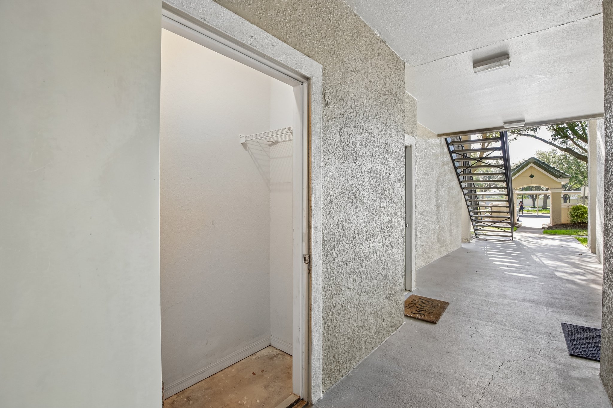 Northridge Rd 104-S2407-029.jpg