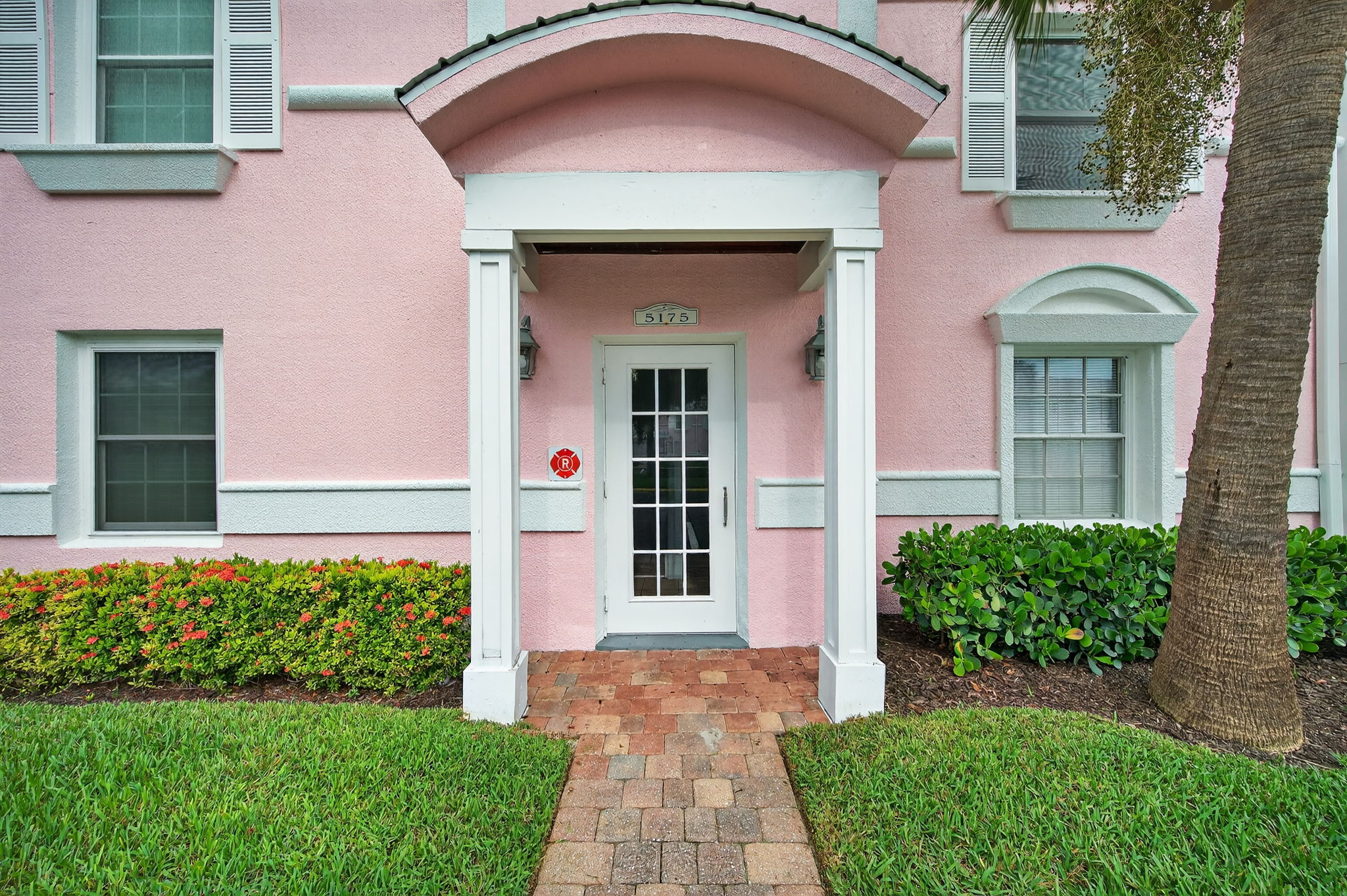 Exteriors (4)