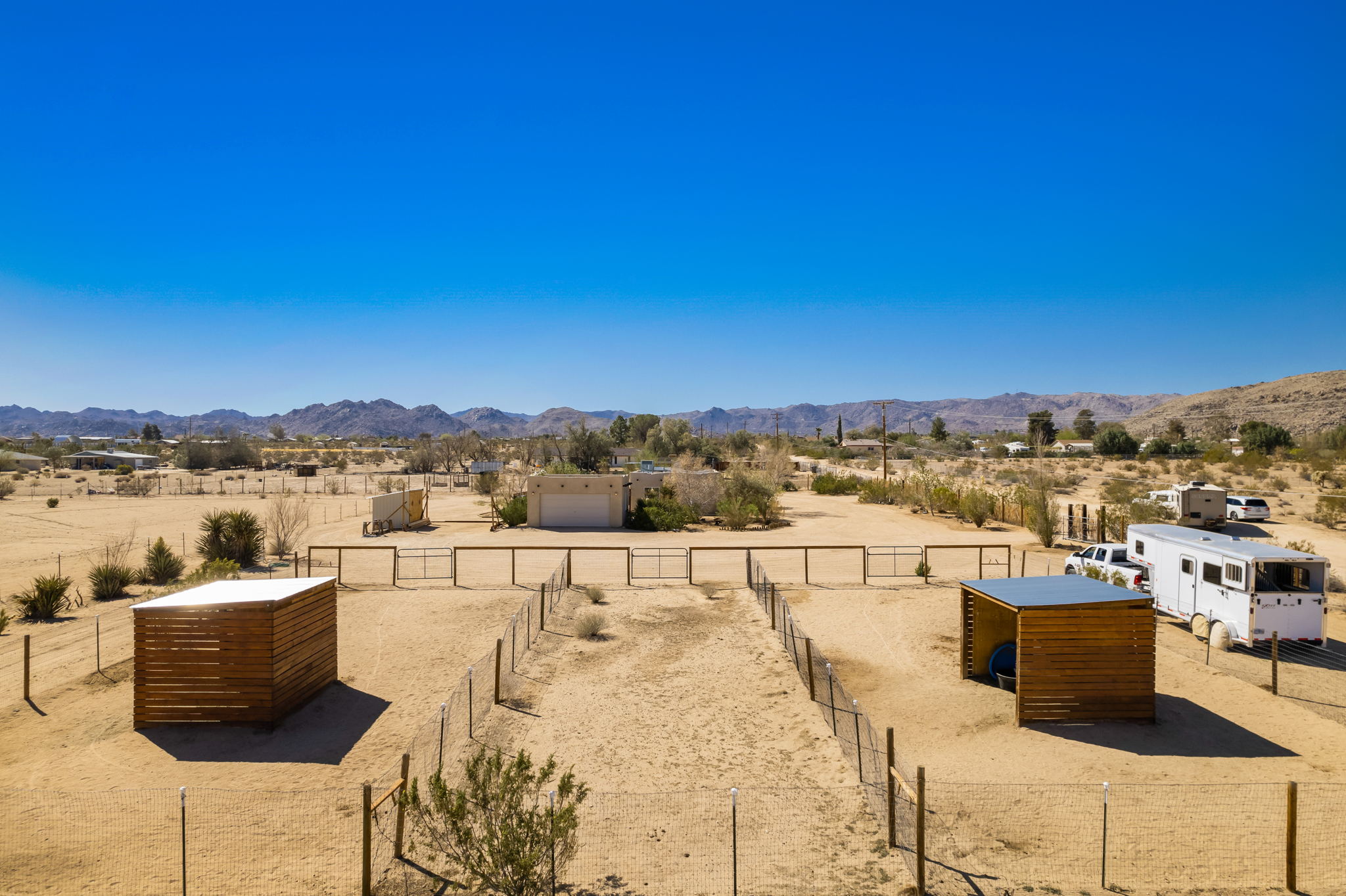 5175 Shadow Mountain Ave, Joshua Tree, CA 92252, USA Photo 6