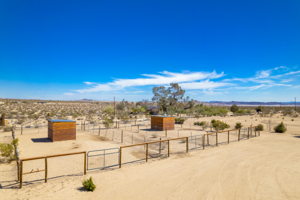 5175 Shadow Mountain Ave, Joshua Tree, CA 92252, USA Photo 3