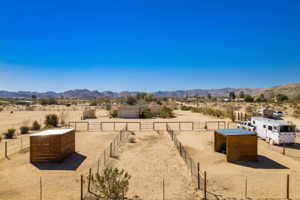 5175 Shadow Mountain Ave, Joshua Tree, CA 92252, USA Photo 5