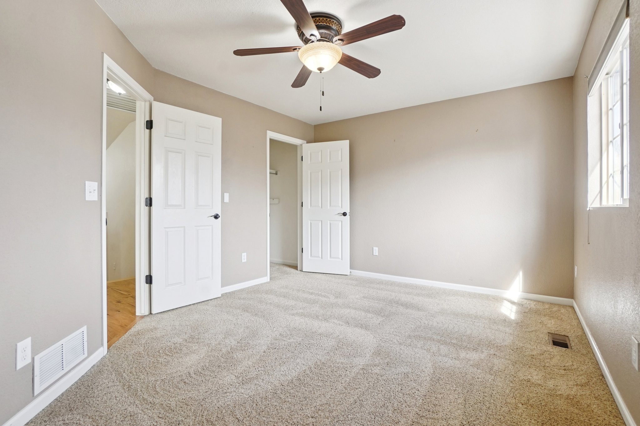 Paloma St-S1303-034.jpg