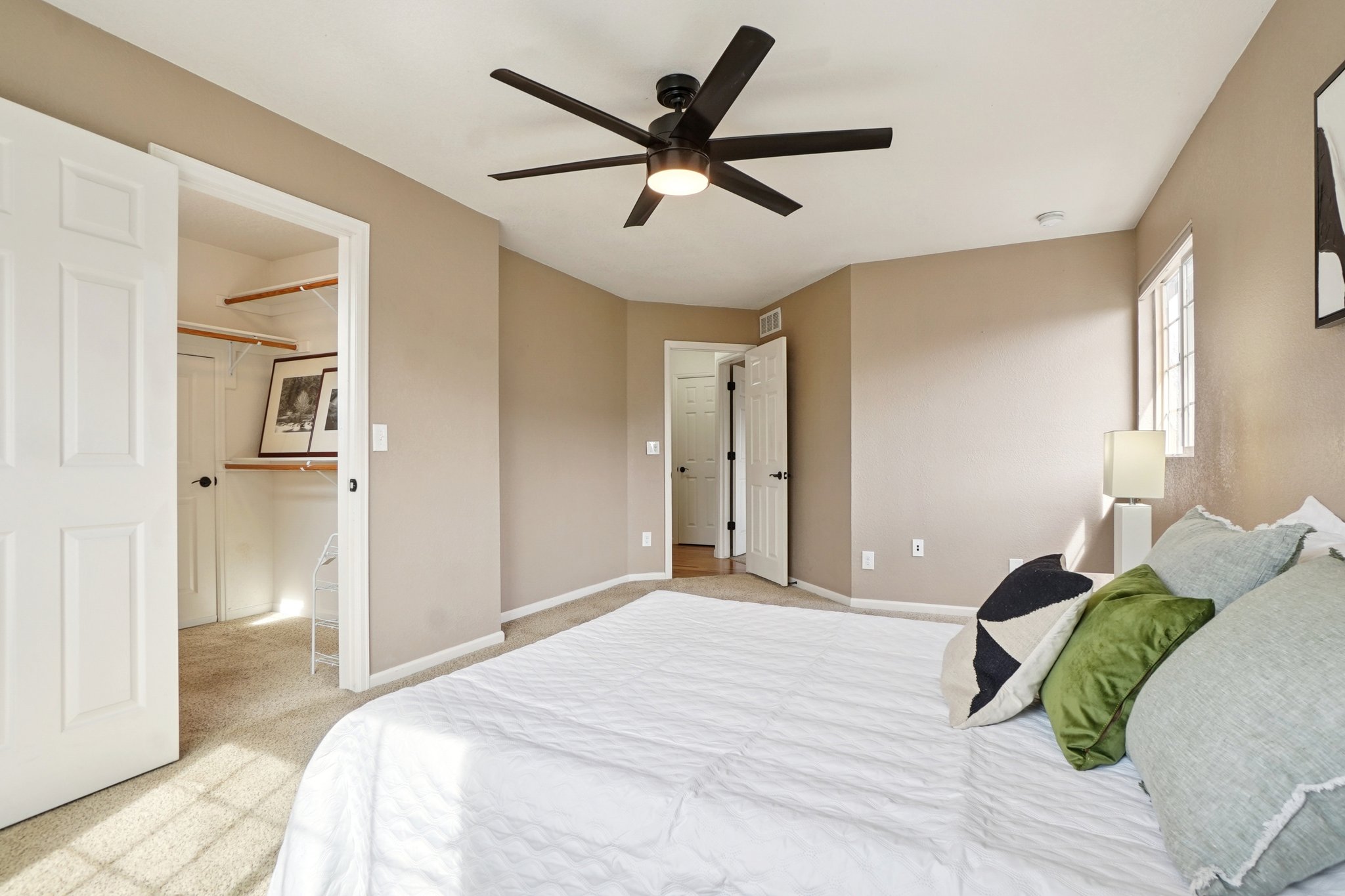 Paloma St-S1303-039.jpg