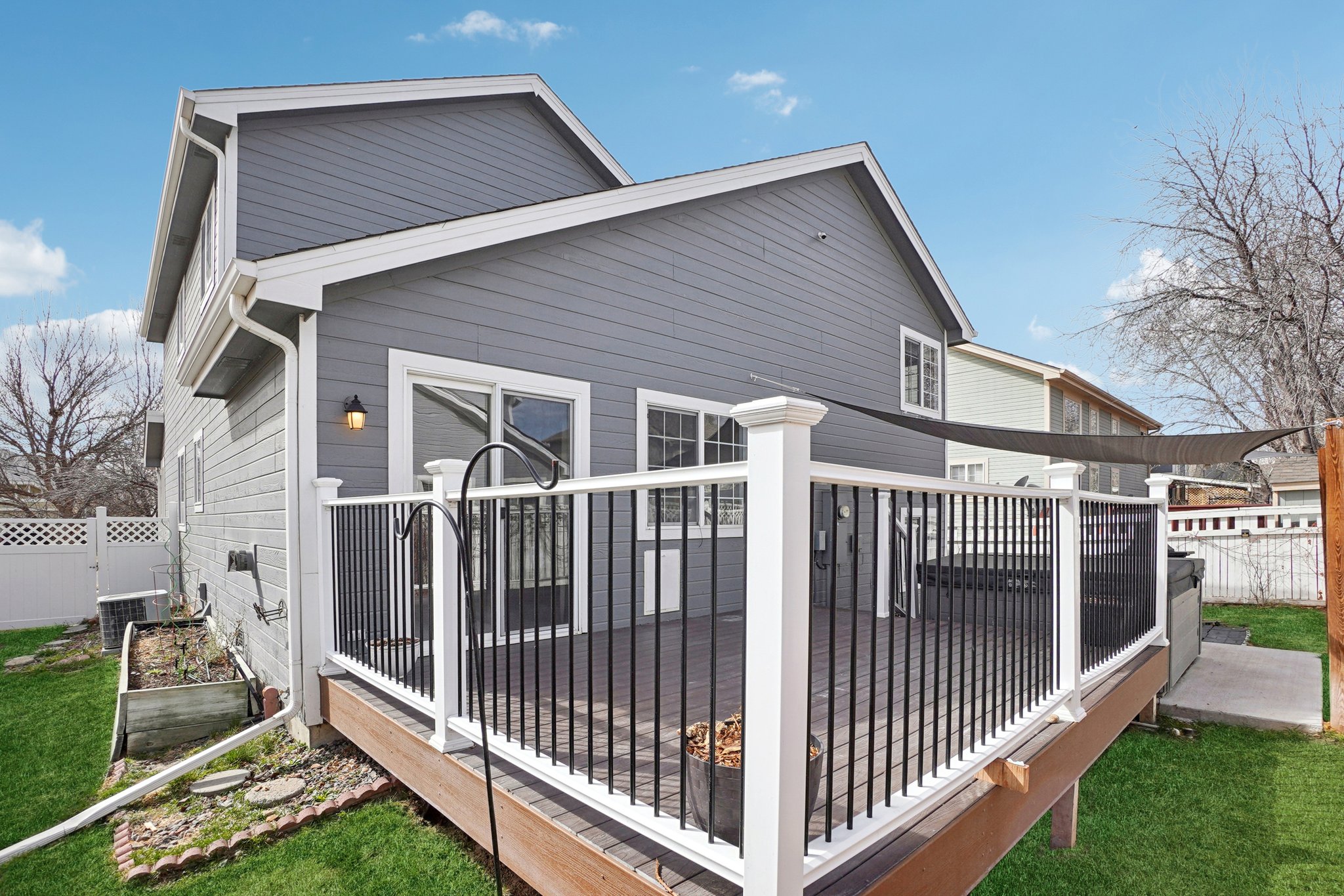 Paloma St-S1303-057.jpg