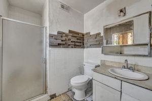  Photo 46
